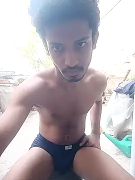 Snapshot of curlyhairboy_ chatting on 14, 10, 2025 curlyhairboy online show from 14, 10, 2025