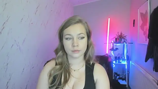 holly xglam online show from 26, 11, 2025