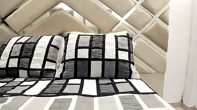 littlekittenn98 online show from 28, 10, 2025