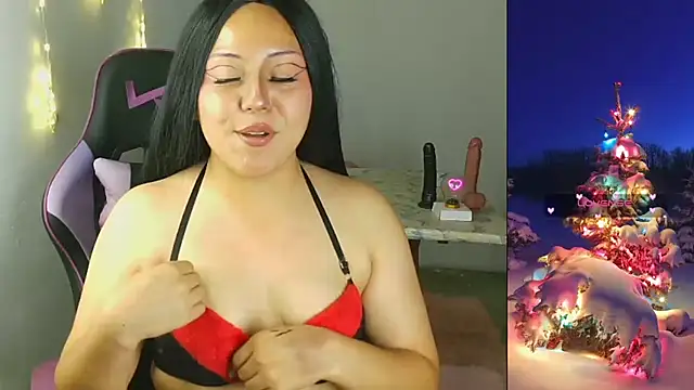 Snapshot of PurpleHaze17 chatting on 14, 12, 2025 PurpleHaze17 online show from 14, 12, 2025