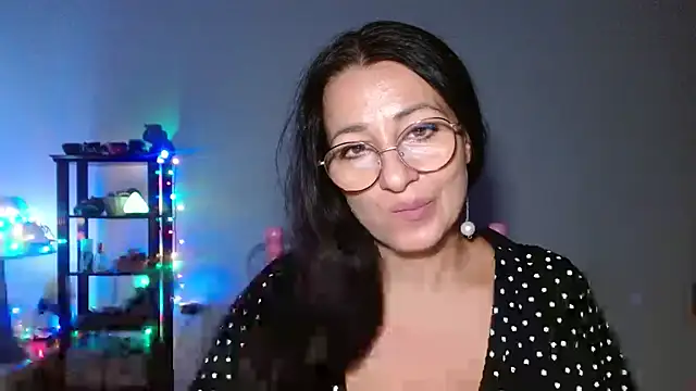 Snapshot of KeisyNeonX chatting on 7, 10, 2025 KeisyNeonX online show from 7, 10, 2025