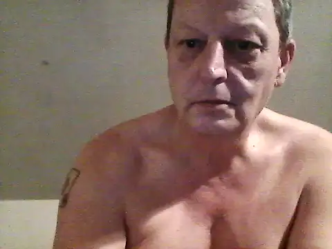Snapshot of chubbybear2cum chatting on 4, 2, 2025 chubbybear2cum online show from 4, 2, 2025