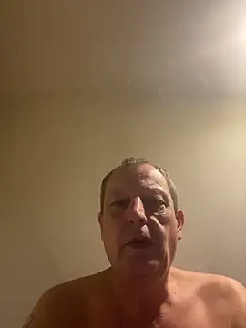 Snapshot of chubbybear2cum chatting on 8, 10, 2025 chubbybear2cum online show from 8, 10, 2025