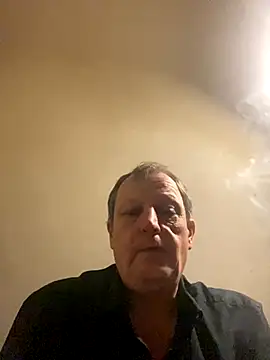 Snapshot of chubbybear2cum chatting on 22, 11, 2025 chubbybear2cum online show from 22, 11, 2025