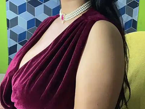 Aishwarya 101  online show from 4, 2, 2025