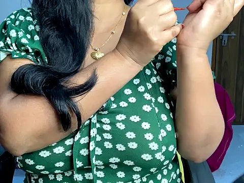 Aishwarya 101  online show from 24, 11, 2025