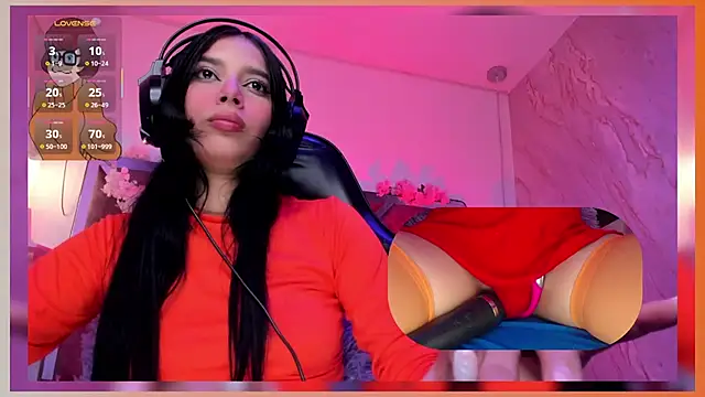 Snapshot of SweetieCloe_ chatting on 1, 12, 2025 SweetieCloe online show from 1, 12, 2025