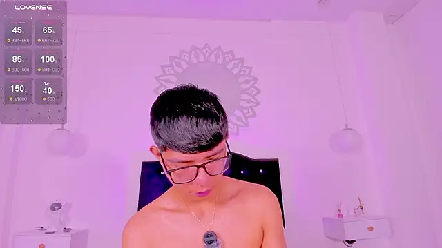 Snapshot of CodyTwink chatting on 11, 2, 2026 CodyTwink online show from 11, 2, 2026