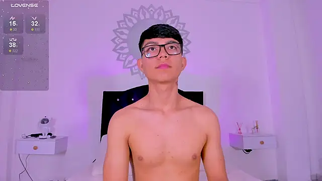 Snapshot of CodyTwink chatting on 14, 2, 2026 CodyTwink online show from 14, 2, 2026