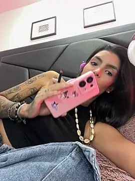 Snapshot of DeuxGold chatting on 12, 2, 2026 DeuxGold online show from 12, 2, 2026