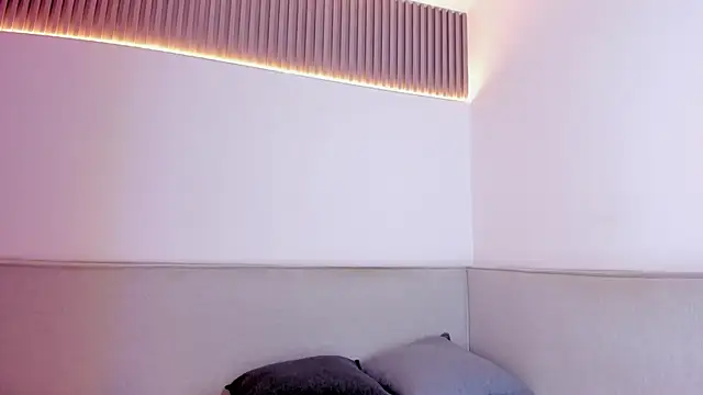 jasminehill  online show from 28, 2, 2026