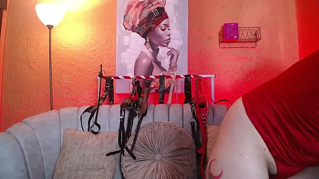 Naty slavedoll online show from 19, 2, 2026