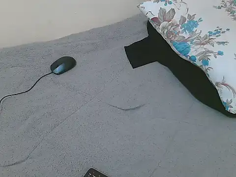 Snapshot of lella-0 chatting on 10, 2, 2025 lella-0 online show from 10, 2, 2025