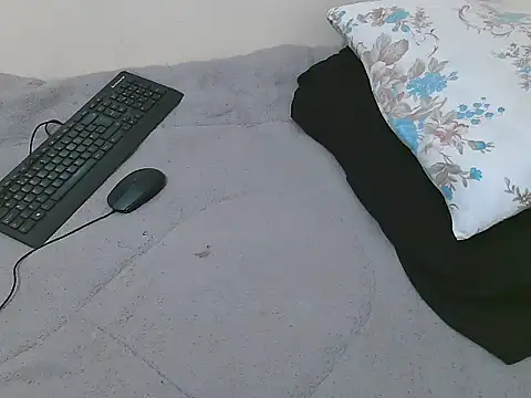 Snapshot of lella-0 chatting on 17, 2, 2025 lella-0 online show from 17, 2, 2025