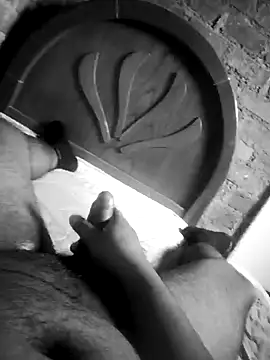 Snapshot of Dnick2 chatting on 4, 3, 2025 Dnick2 online show from 4, 3, 2025