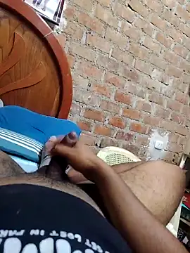 Snapshot of Dnick2 chatting on 25, 11, 2025 Dnick2 online show from 25, 11, 2025