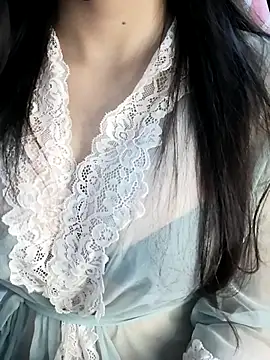 Snapshot of _Linez_ chatting on 31, 10, 2025  Linez  online show from 31, 10, 2025