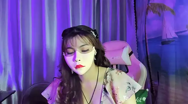 Sugar lipsz online show from 18, 3, 2025