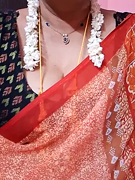 Snapshot of ananya956 chatting on 31, 5, 2026 ananya956 online show from 31, 5, 2026