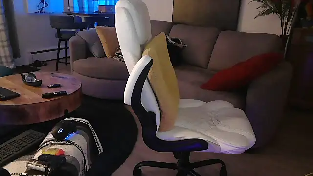 Snapshot of Towndude123 chatting on 22, 12, 2024 Towndude123 online show from 22, 12, 2024