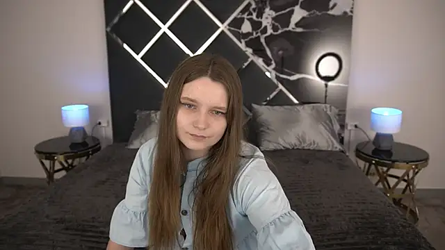 MagicPeachh  online show from 19, 6, 2026