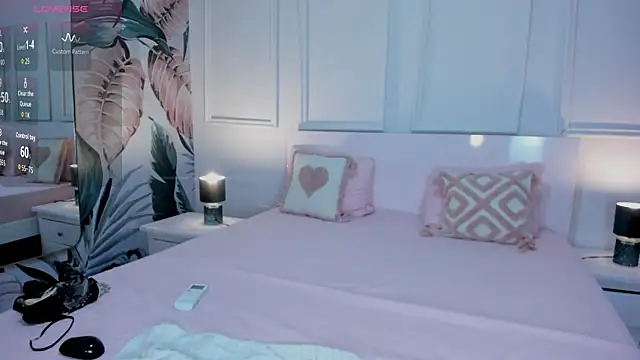 Ramona Flower online show from 23, 11, 2025