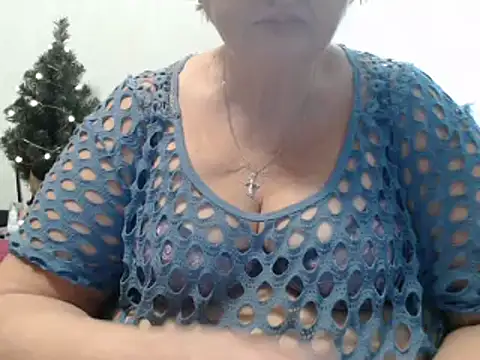 Snapshot of DeniseeRose chatting on 1, 12, 2024 DeniseeRose online show from 1, 12, 2024