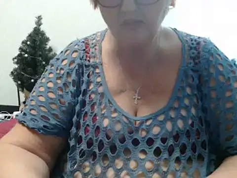 Snapshot of DeniseeRose chatting on 2, 12, 2024 DeniseeRose online show from 2, 12, 2024