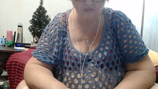 Snapshot of DeniseeRose chatting on 7, 12, 2024 DeniseeRose online show from 7, 12, 2024