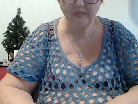 Snapshot of DeniseeRose chatting on 12, 12, 2024 DeniseeRose online show from 12, 12, 2024