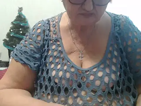 Snapshot of DeniseeRose chatting on 5, 1, 2025 DeniseeRose online show from 5, 1, 2025