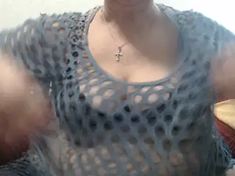 Snapshot of DeniseeRose chatting on 12, 1, 2025 DeniseeRose online show from 12, 1, 2025