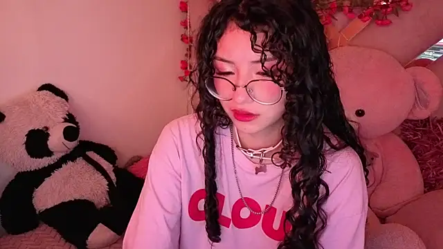 Snapshot of CherieCurl chatting on 29, 5, 2026 CherieCurl online show from 29, 5, 2026
