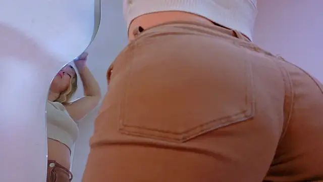 LilithSmith  online show from 28, 2, 2026