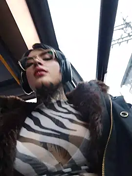 taaylor33 online show from 5, 3, 2026