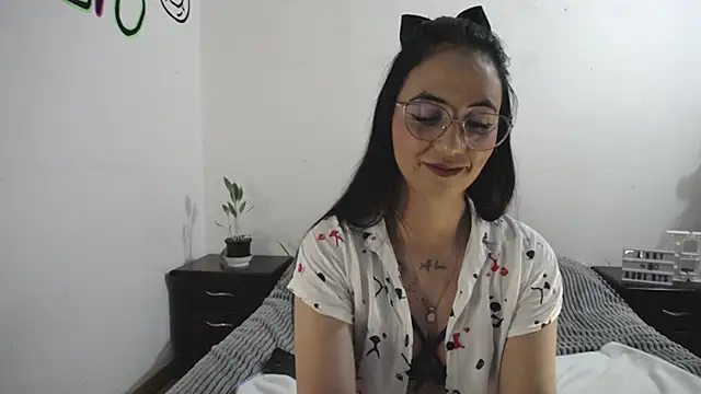 Snapshot of anny_roberts chatting on 19, 12, 2024 anny roberts online show from 19, 12, 2024