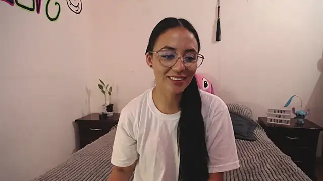 Snapshot of anny_roberts chatting on 9, 2, 2025 anny roberts online show from 9, 2, 2025