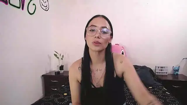 Snapshot of anny_roberts chatting on 7, 3, 2025 anny roberts online show from 7, 3, 2025
