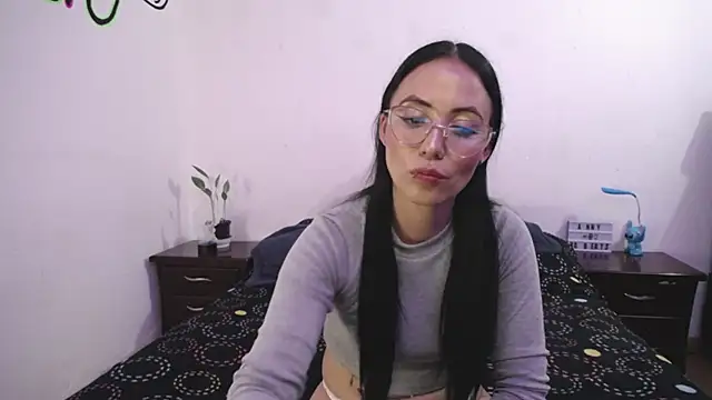 Snapshot of anny_roberts chatting on 12, 3, 2025 anny roberts online show from 12, 3, 2025