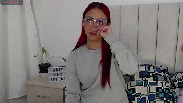 Snapshot of anny_roberts chatting on 9, 10, 2025 anny roberts online show from 9, 10, 2025