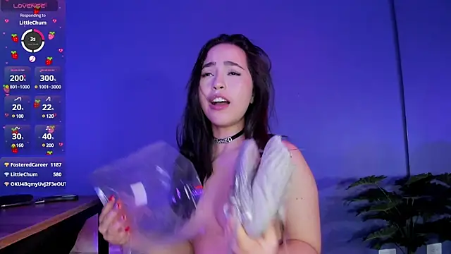 Snapshot of emma_morales chatting on 23, 12, 2024 emma morales online show from 23, 12, 2024