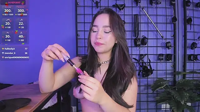 Snapshot of emma_morales chatting on 15, 1, 2025 emma morales online show from 15, 1, 2025