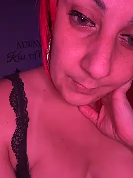 DeeLight124 online show from 3, 2, 2026