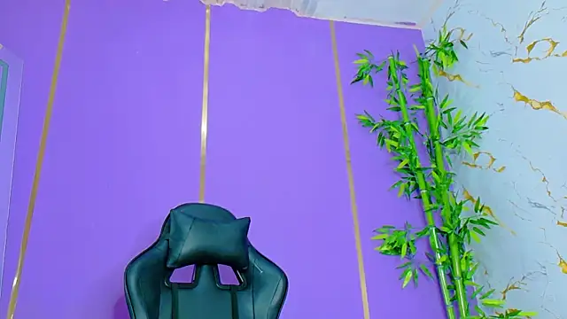 scarlet-jonesx online show from 4, 10, 2025