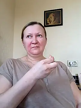 blondyaguar online show from 24, 2, 2025