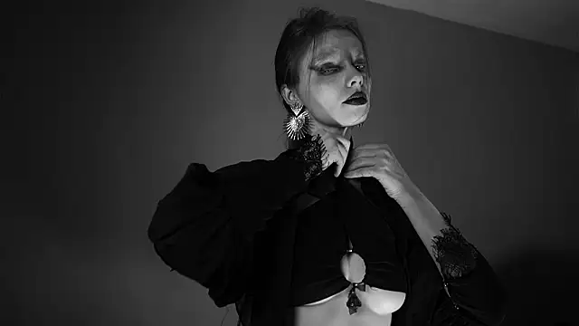 ginger hugs online show from 20, 3, 2026