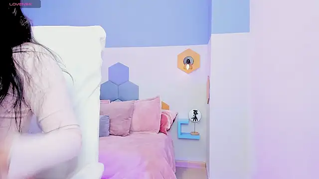 Snapshot of Chloe_fischer_ chatting on 15, 10, 2025 Chloe fischer online show from 15, 10, 2025