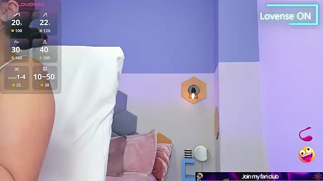 Snapshot of Chloe_fischer_ chatting on 21, 10, 2025 Chloe fischer online show from 21, 10, 2025