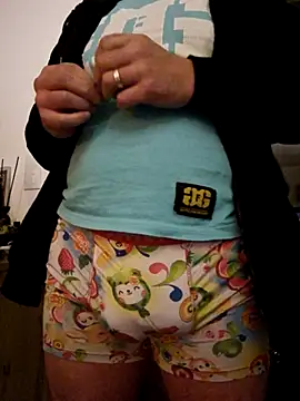 justepourvousbb online show from 25, 12, 2024