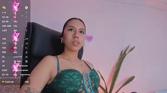 Snapshot of MissSussy chatting on 10, 1, 2025 MissSussy online show from 10, 1, 2025